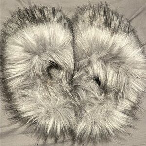 Fluffy Gray Faux Fur Slippers